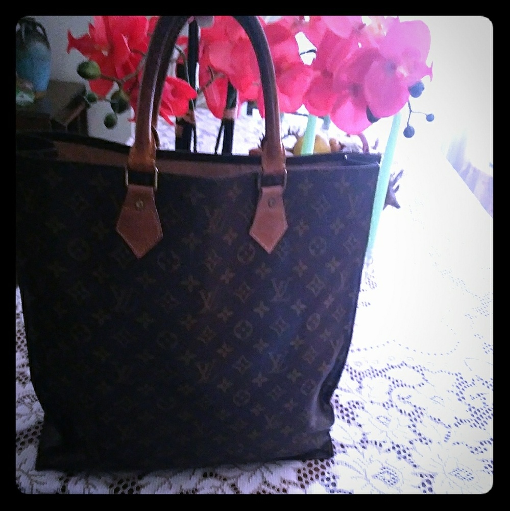 Vintage Louis Vuitton purse
